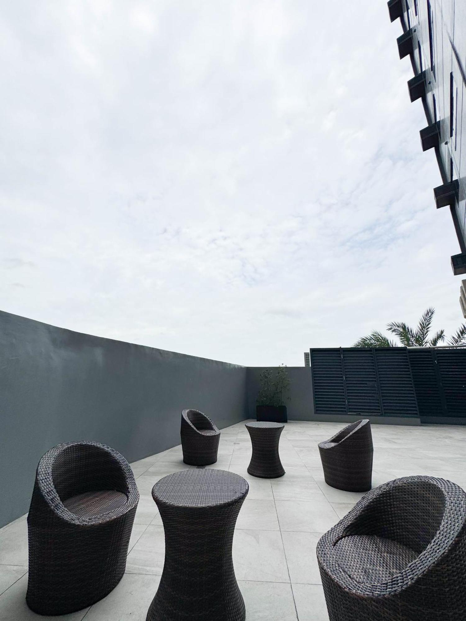 Hotel101 - Fort Taguig Dış mekan fotoğraf